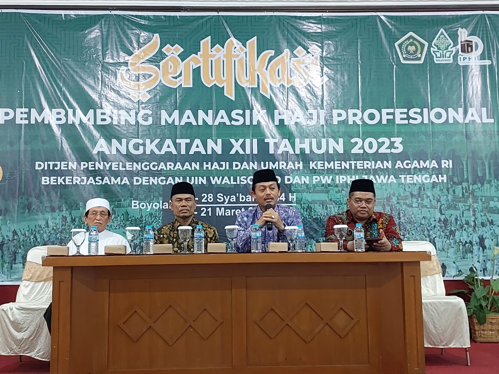 Kakanwil Buka Sertifikasi Pembimbing Manasik Haji Profesional Angkatan XII Tahun 2023 – Kantor Wilayah Kementerian Agama Provinsi Jawa Tengah