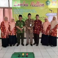 Wanita Solehah Idaman Suami