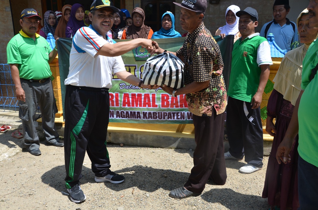 Peringati HAB Dengan Membagikan 600 Paket Sembako di Daerah Bencana