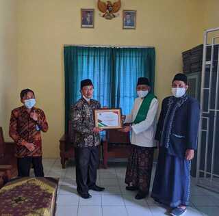 FKUB Kota Semarang Menerima Piagam Harmony Award 2020