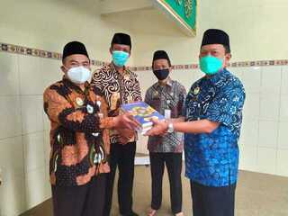 Kakankemenag Salatiga Apresiasi Besarnya Bantuan Mushaf Alquran dari Ketua DMI