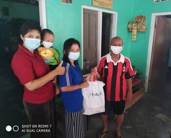 Penyuluh Hindu Non PNS peduli terhadap Pinandita tertampak Covid-19