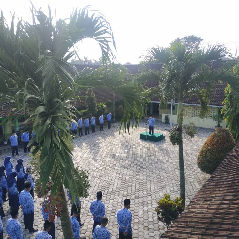 Kankemenag Kab. Wonosobo Secara Perdana Helat Apel Bersama Satker