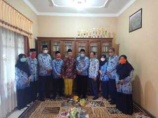 KUA Kec. Mijen bersama Camat Mijen Sambangi Toga Tomas di Wilayahnya