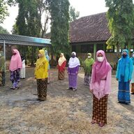 Semarak Upacara  Harkitnas dengan Pakaian Adat