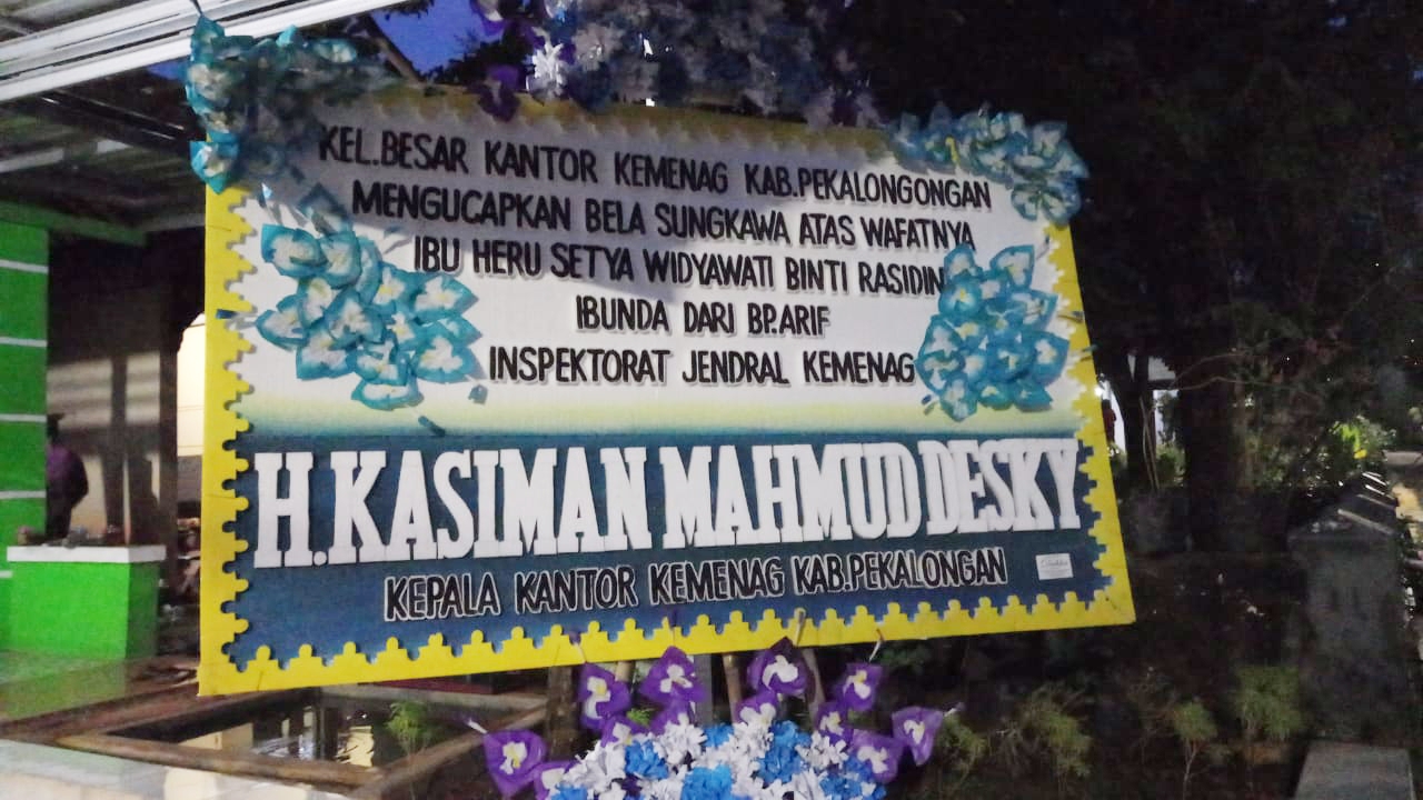 Keluarga Besar Kankemenag Kab. Pekalongan ikut Berduka Cita