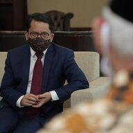 Gerhana Bulan Total, Kemenag: Salat Gerhana dan Zikir Tetap Terapkan Prokes