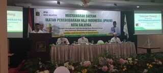 Kakankemenag Salatiga Hadiri Musda IPHI VII