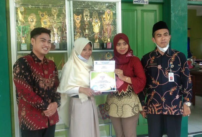Siswa MTs.N 7 Kebumen Juara I Lomba Song Religi Di Purworejo