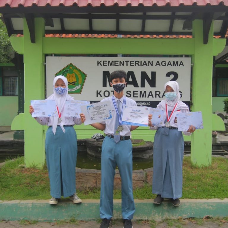Najem dan  Imam Rebut Medali Emas dan Lolos Olimpiade Sains Internasioanal PIMSO