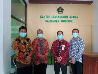 Biro Umum Kemenag RI Kunjungan Pengawasan dan Penilaian Penataan Kearsipan di Kemenag Wonogiri