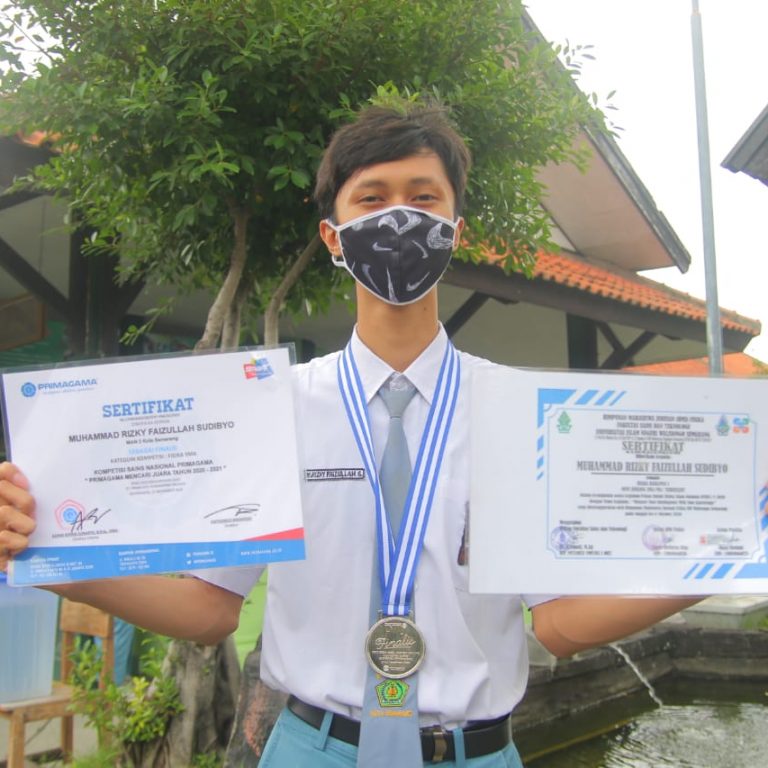 Rizky Raih Perunggu   Olimpiade Internasional  HKIMO
