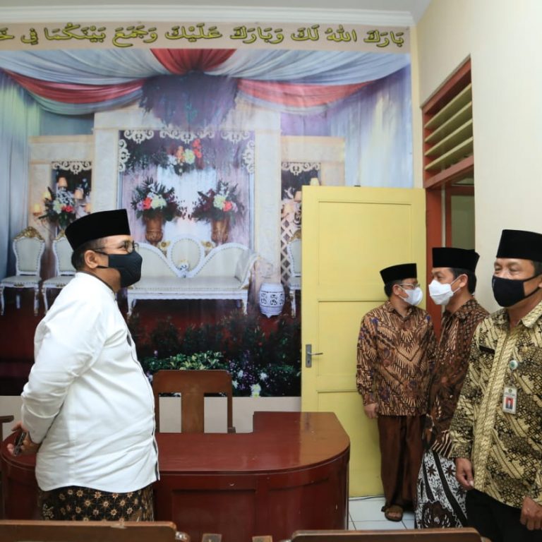 Mendapat Kunjungan Gus Yaqut, KUA Bener Diarahkan untuk Revitalisasi