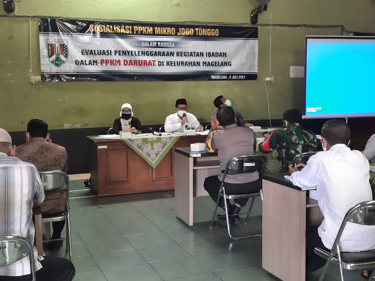 Berlakukan PPKM Darurat, Kepala KUA Kec. Magelang Tengah dan PAIF Sosialisasikan SE Menag RI