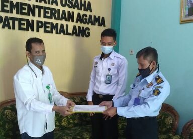 UPZ Kankemenag Kab. Pemalang Serahkan Qurban untuk Rutan