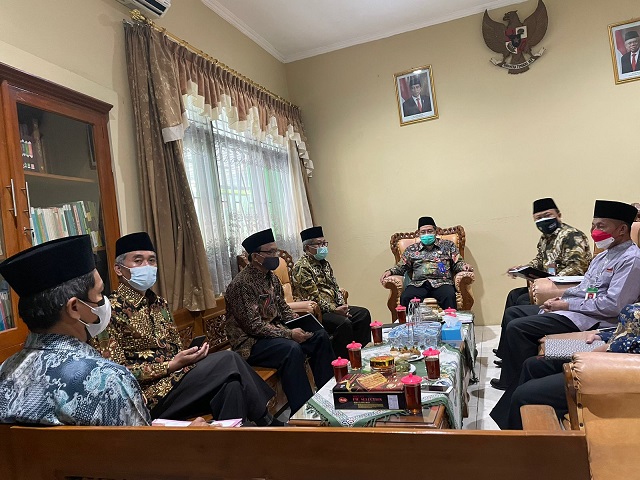 Kepala Kantor Kementerian Agama Kabupaten Boyolali memimpin rapat BAPERJAKAT