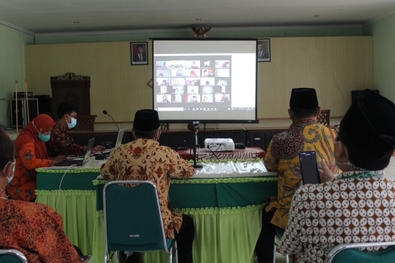 Suhadi :Tingkatkan Kwalitas Dan Komitmen Dalam Bekerja