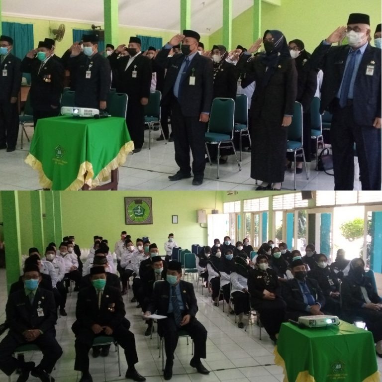 Pegawai Kemenag Demak Antusias Ikuti Upacara Peringatan Detik-Detik Proklamasi
