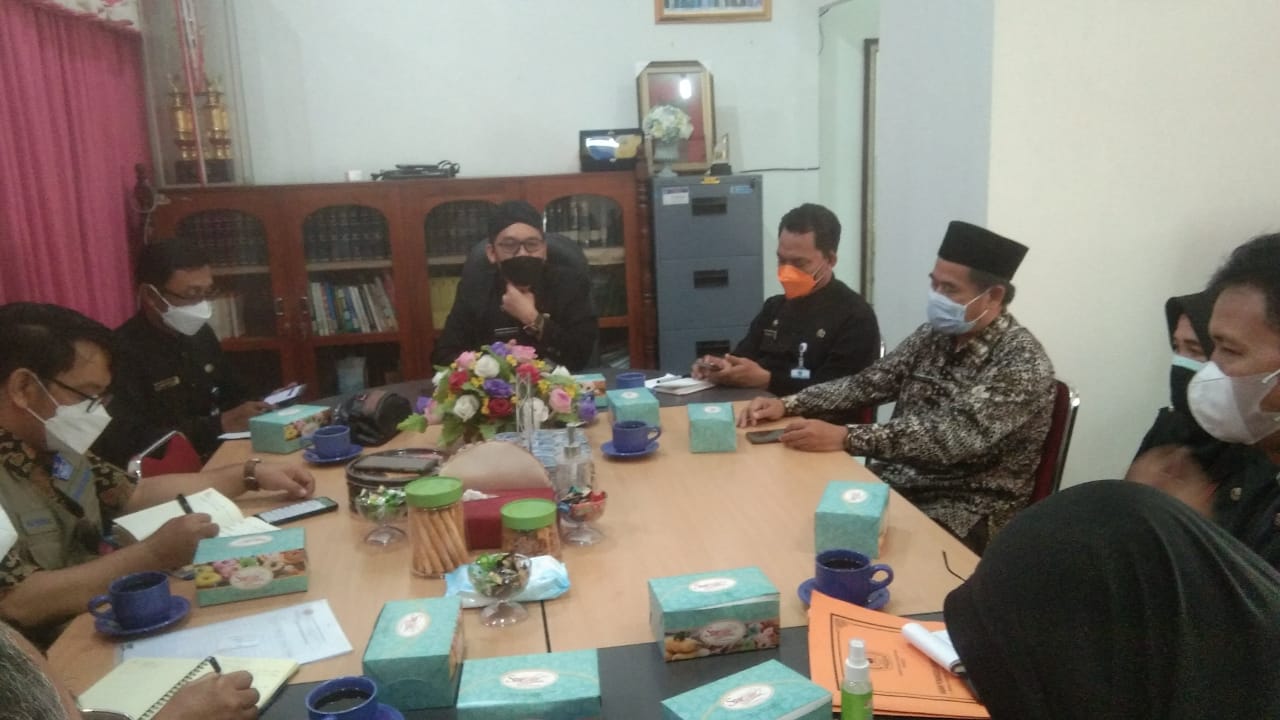 Kajian Operasional Membangun Kepemimpinan Kolaboratif Dalam Percepatan Penanganan Pandemi Covid-19 di Kabupaten Brebes
