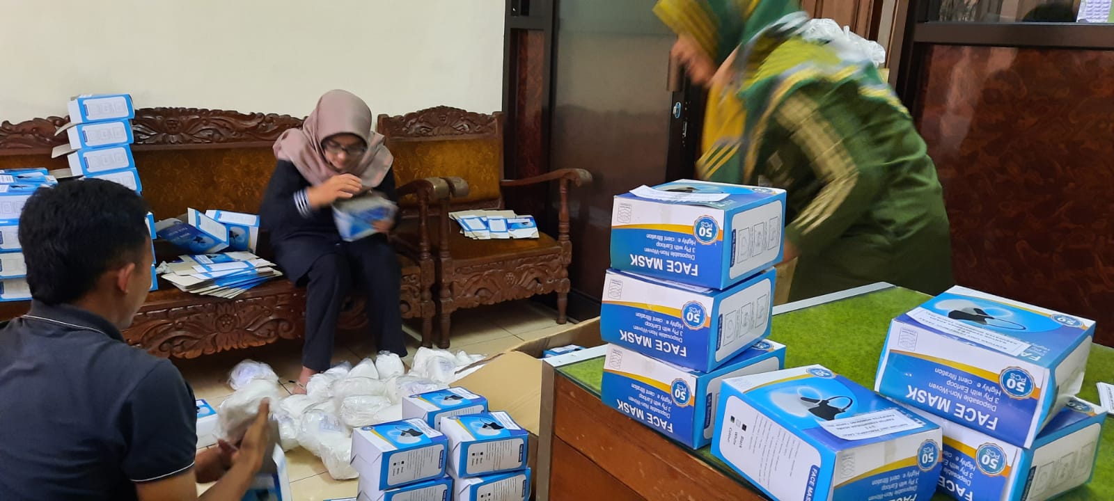 Tim UPZ Kankemenag Distribusikan Bantuan di Masa Pandemi Sebanyak Setengah Milyard Rupiah