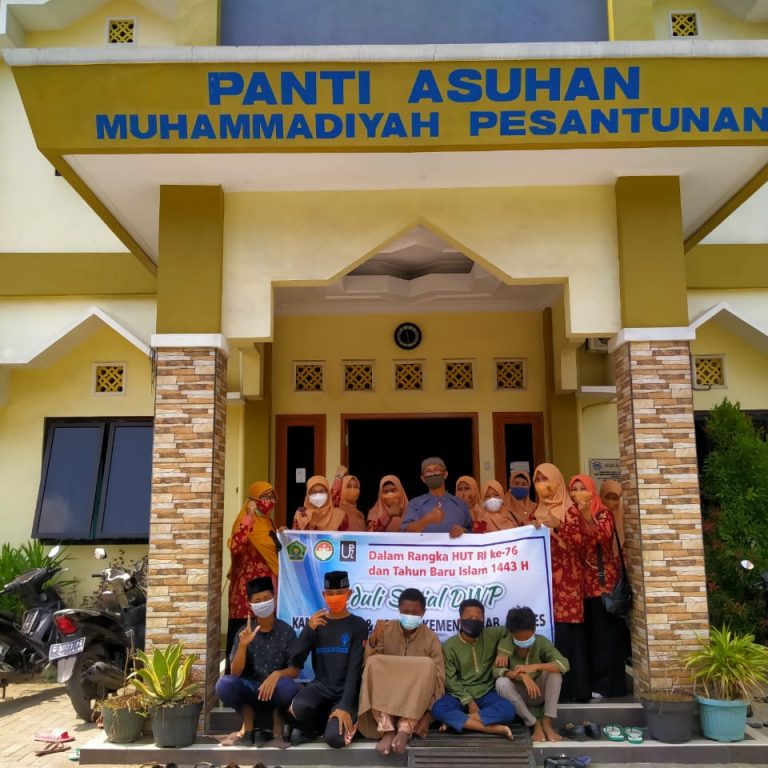 3 Panti Asuhan Disambangi DWP Kankemenag Kabupaten Brebes