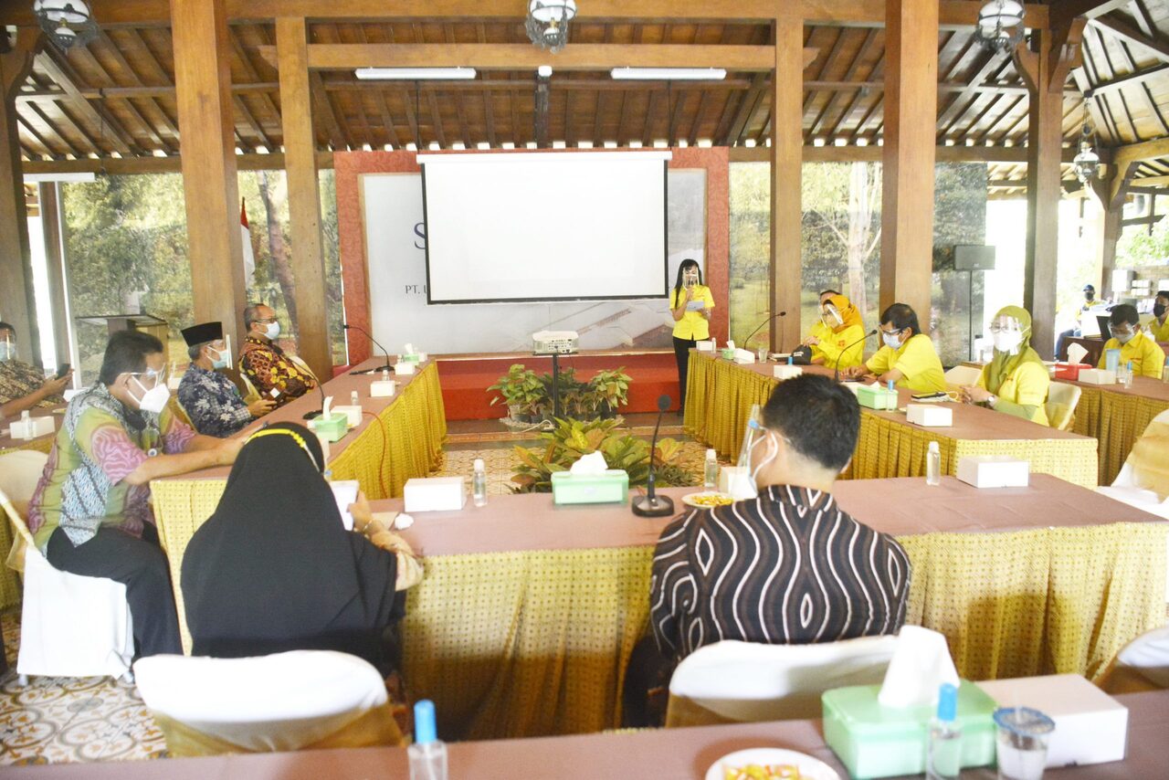 Petugas Jaminan Produk Halal Pusat Lakukan Pembinaan dan Pengawasan pada Pelaku Usaha