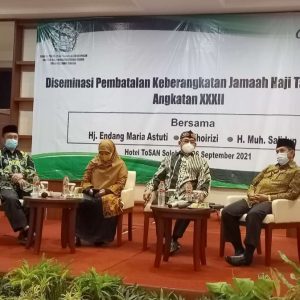 Bidang Penyelenggaraan Haji dan Umrah Kanwil Kementerian Agama Provinsi Jawa Tengah bersama seksi PHU Kankemenag Wonogiri menyelenggarakan kegiatan Diseminasi Pembatalan Keberangkatan Jemaan Haji Tahun 2021 Angkatan XXXII, bertempat di hotel ToSAN Solo Baru Sukoharjo