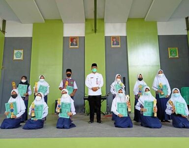 Meriahkan HUT ke-76 RI, MTsN 1 Pati Gelar Gebyar Prestasi