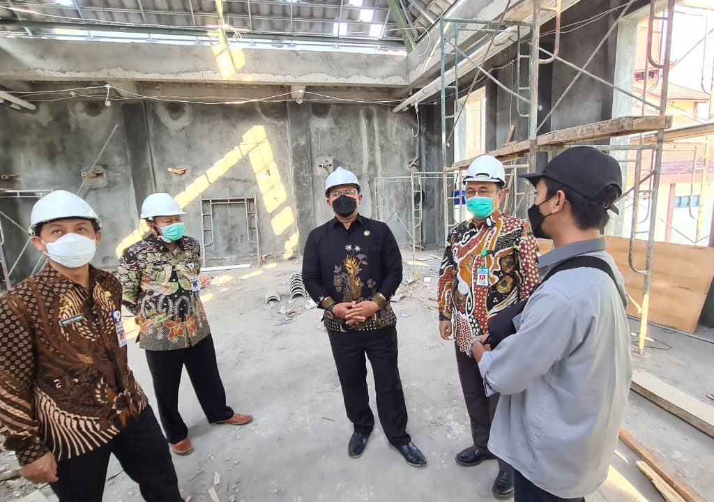 Direktur Pelayanan Haji Dalam Negeri Lakukan Monev Pembangunan Gedung PLHUT Wonogiri