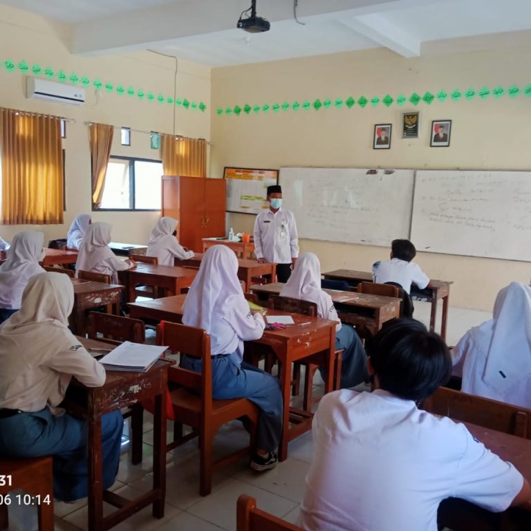 Pembelajaran Tatap Muka Perdana di MAN 1 Brebes, Masa PPKM Level 3