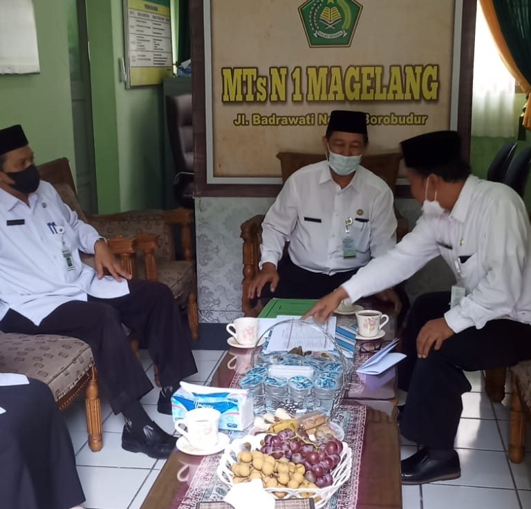 Pentingnya Pendampingan Orangtua dan Masyarakat Dalam Proses Belajar di Masa Pandemi Covid-19