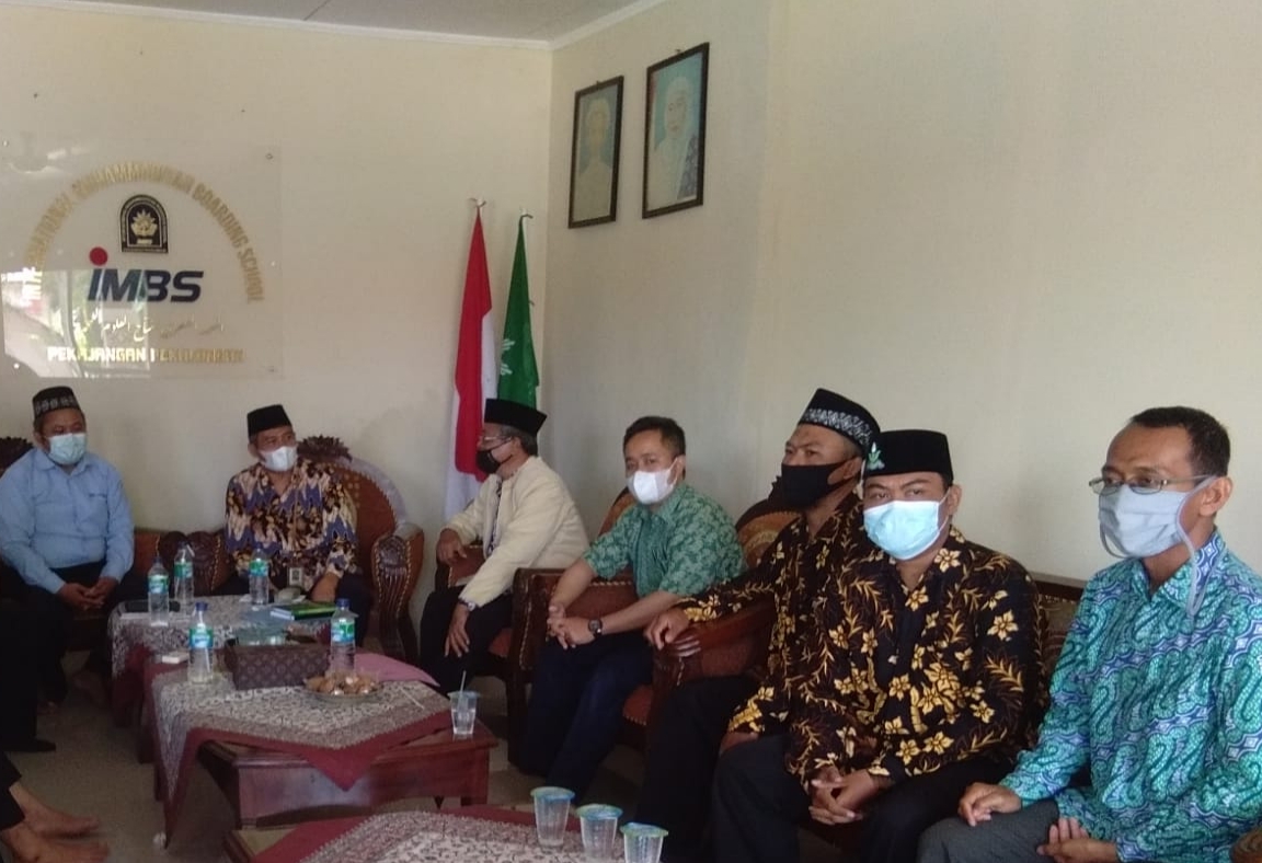 Kasi Penmad Kemenag Kab. Pekalongan Kunjungi IMBS Miftahul Ulum Pekajangan