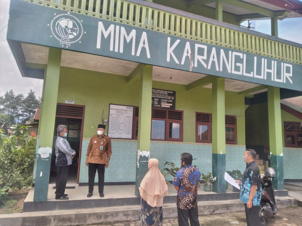 Kepala Kemenag Wonosobo Monitoring PTM MIMA Karangluhur