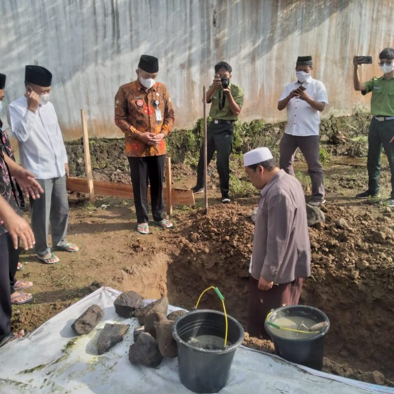 Peletakan Batu Pertama Pembangunan Masjid Al Faruq Oleh Kepala Kemenag