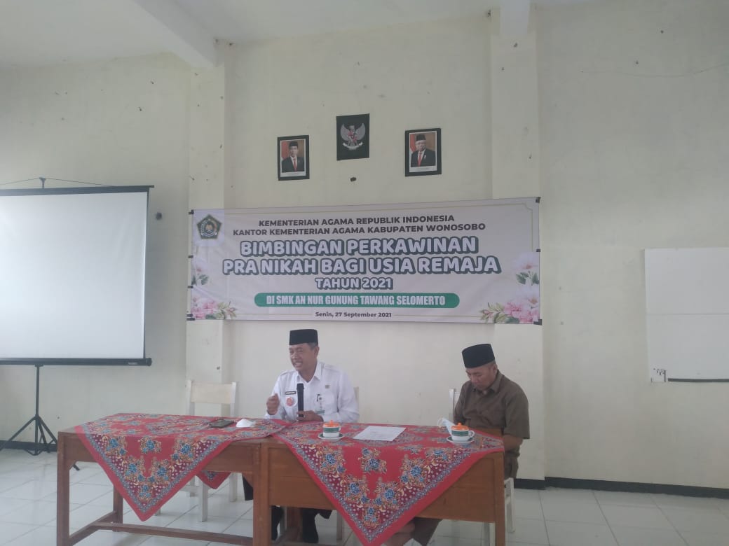 Kepala Kemenag Wonosobo beri Arahan pada Bimbingan Pra Nikah Remaja Usia Nikah SMK An Nur