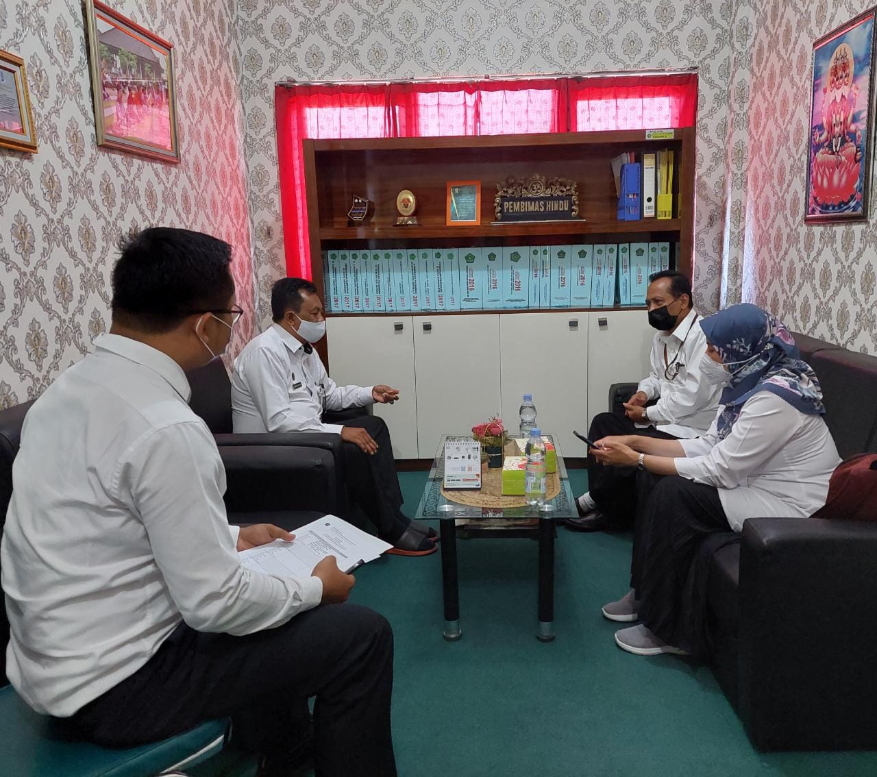 Pembimas Hindu menyambut kedatangan Tim Monitoring CPNS dari BDK Semarang