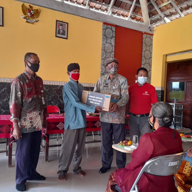 Sinergi Bimas Hindu dengan Desa Binaan Kerukunan Intern Kabupaten Jepara dalam Pemberian Bansos