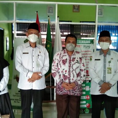 MAN 1 Rembang Sambut Kedatangan Tim Monev Pusat
