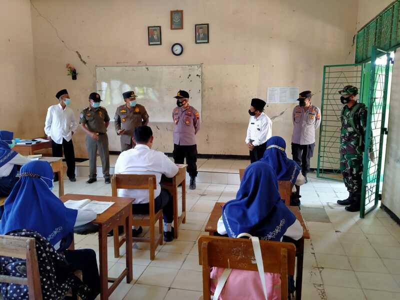 Satgas Covid Pantau PTM MTsN 3 Rembang