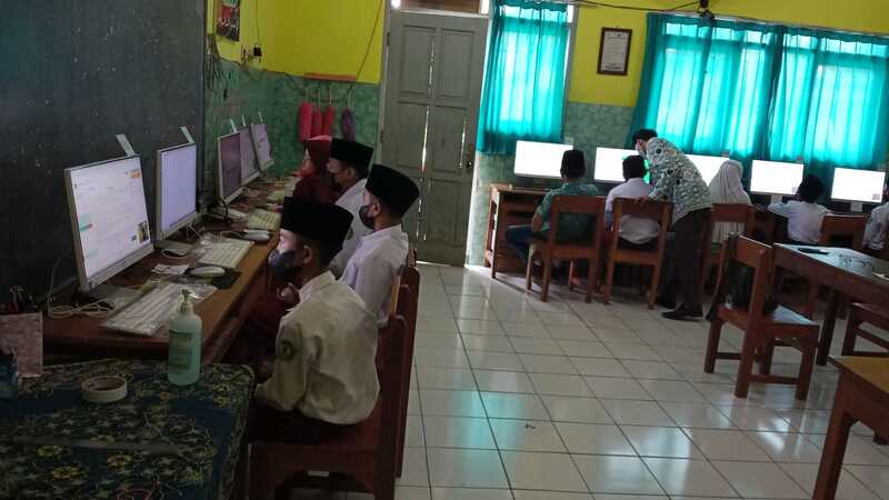 MI Futuhiyyah Palebon Gelar Gladi Bersih AKMI