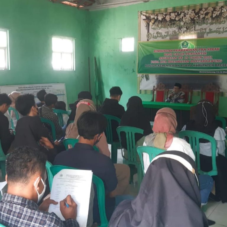 Bimbingan Pranikah Bagi Catin di KUA Bantarkawung