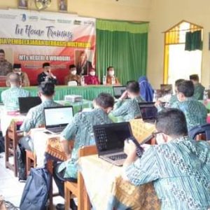 MTsN 4 Wonogiri Adakan In House Training Media pembelajaran Berbasis Media