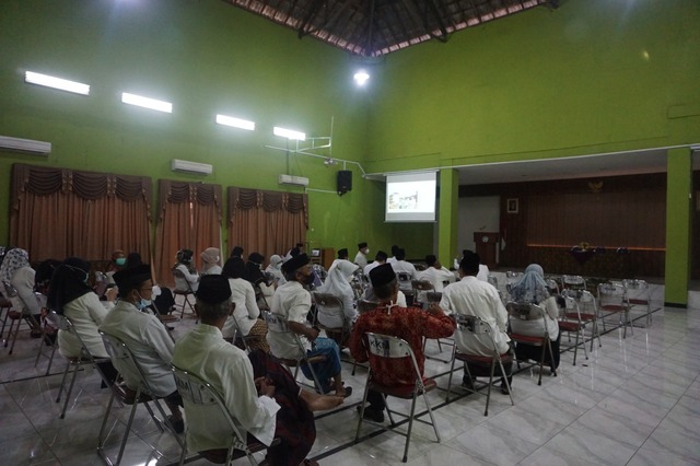 ASN Kemenag Kota Semarang Ikuti Upacara Hari Santri dengan Khidmat
