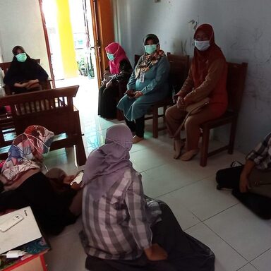 Mi Bayuk, Kemenag Kota Semarang Besuk Keluarga ASN yang Sakit