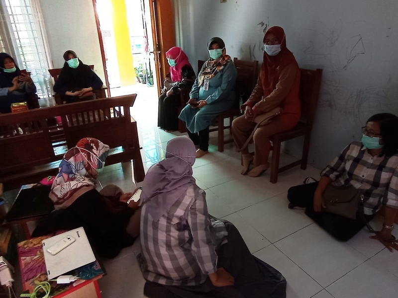 Mi Bayuk, Kemenag Kota Semarang Besuk Keluarga ASN yang Sakit
