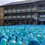 MAN 2 Brebes Bershalawat dalam Maulid Nabi 1443 H
