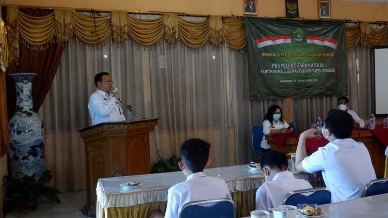 H. Cahyo : Anak Muda Harus Berani Membangun Relasi Dengan sesama Umat Walaupun Beda Iman