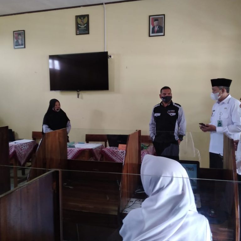 Kepala Kankemenag Wonosobo Monitoring Pelaksanaan ANBK