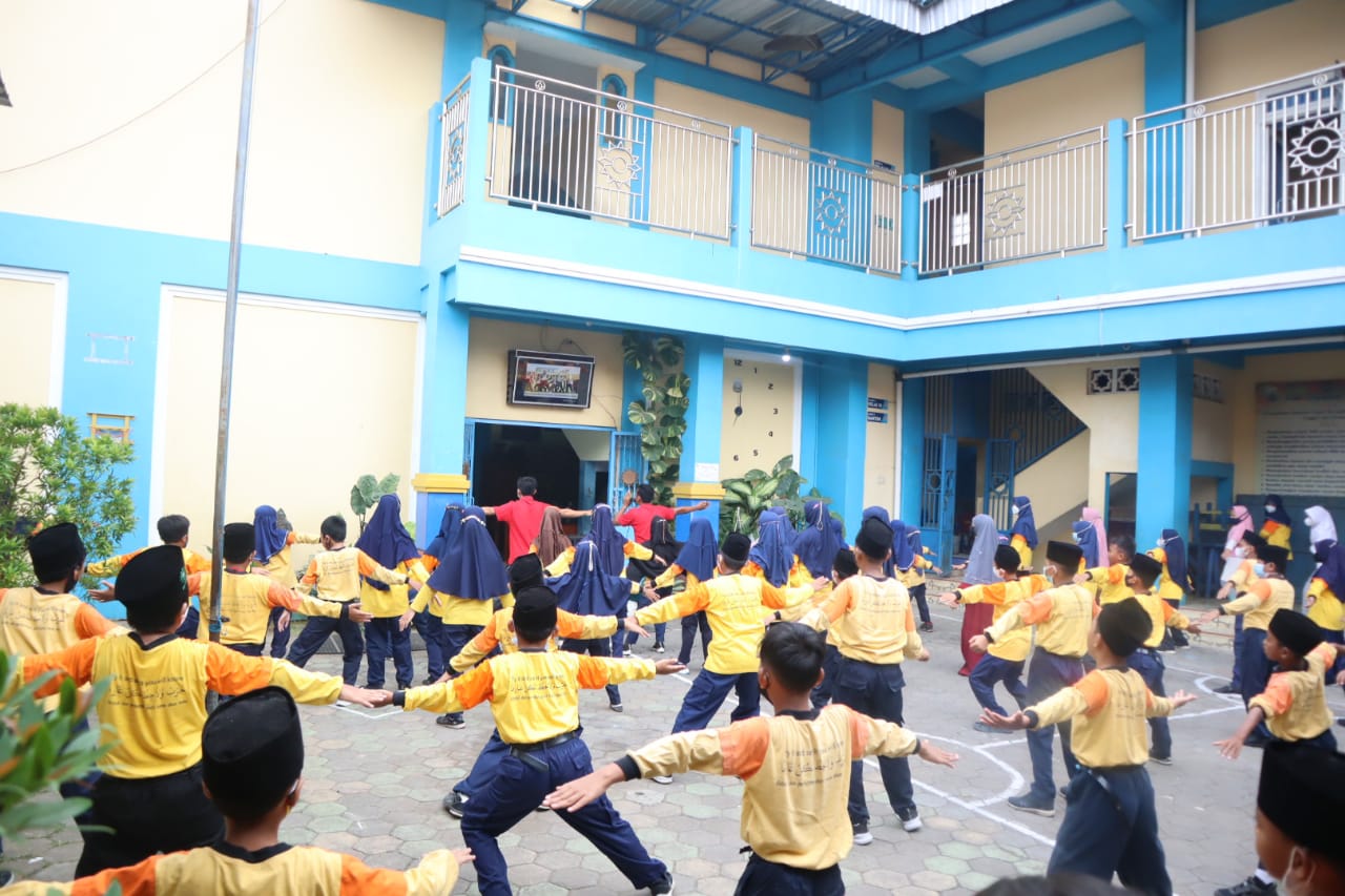 Sabtu Sehat Dengan Senam Pagi MI Muhammadiyah Kauman