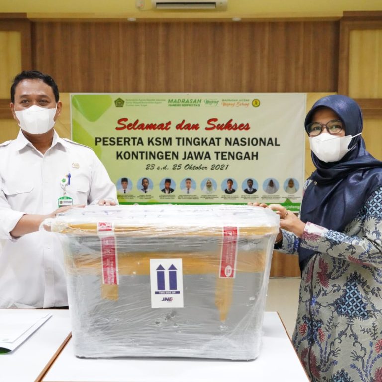 Terima Alat Eksplorasi atau Eksperimen, Juair Ungkapkan Peserta Jateng Siap Berkompetisi